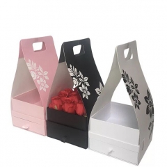 caja de flores de papel
