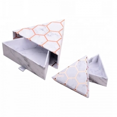 Caja de papel de flor impresa mármol decorativo del triángulo para el día de tarjeta del día de San Valentín