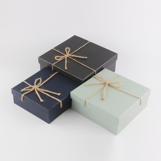 Decorative gift box set for holiday