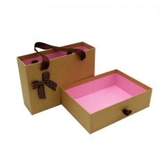 Caja de regalo de cajón Kraft de alta calidad con asa