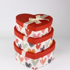 caja roja de tres piezas caja de regalo de vela decorativa en forma de corazón